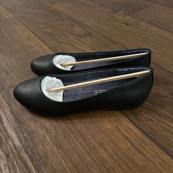 Dr. Scholl's Flats - Picture 4 of 4